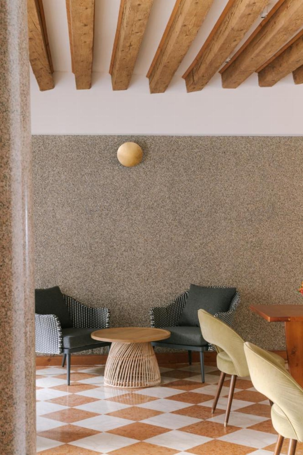 Salute Palace powered by Sonder